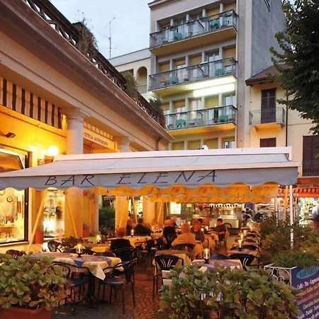 Elena * 스트레사