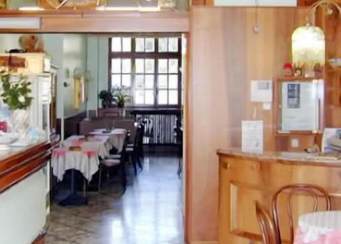 Elena Отель Стреза